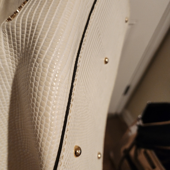 Dooney & Bourke Large Tote - Picture 4 of 4